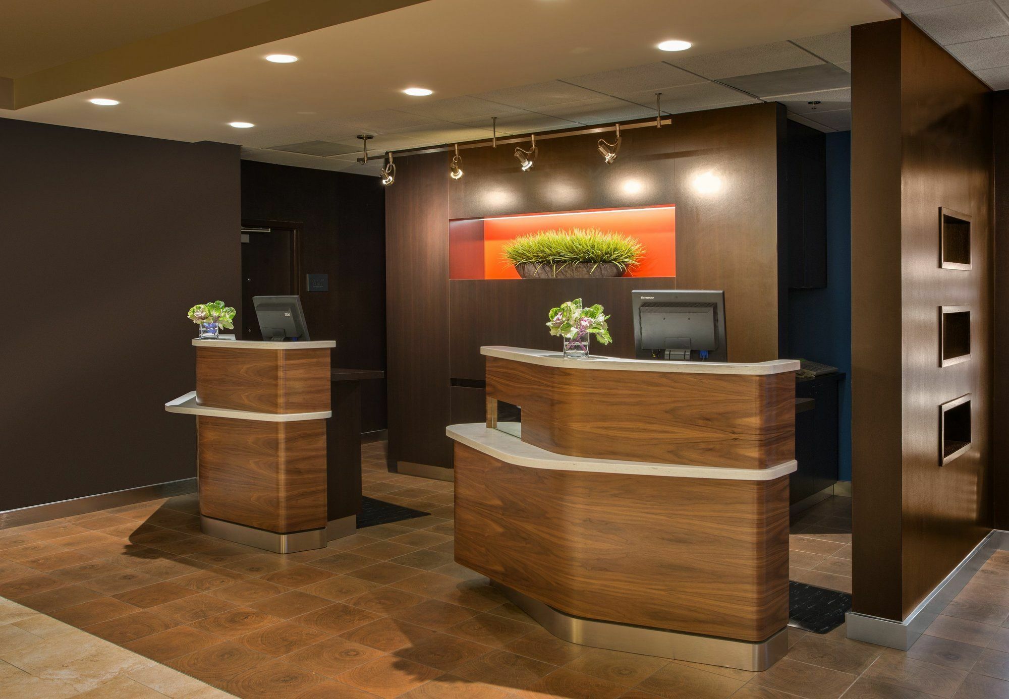 Courtyard Dallas Addison Midway Exterior foto